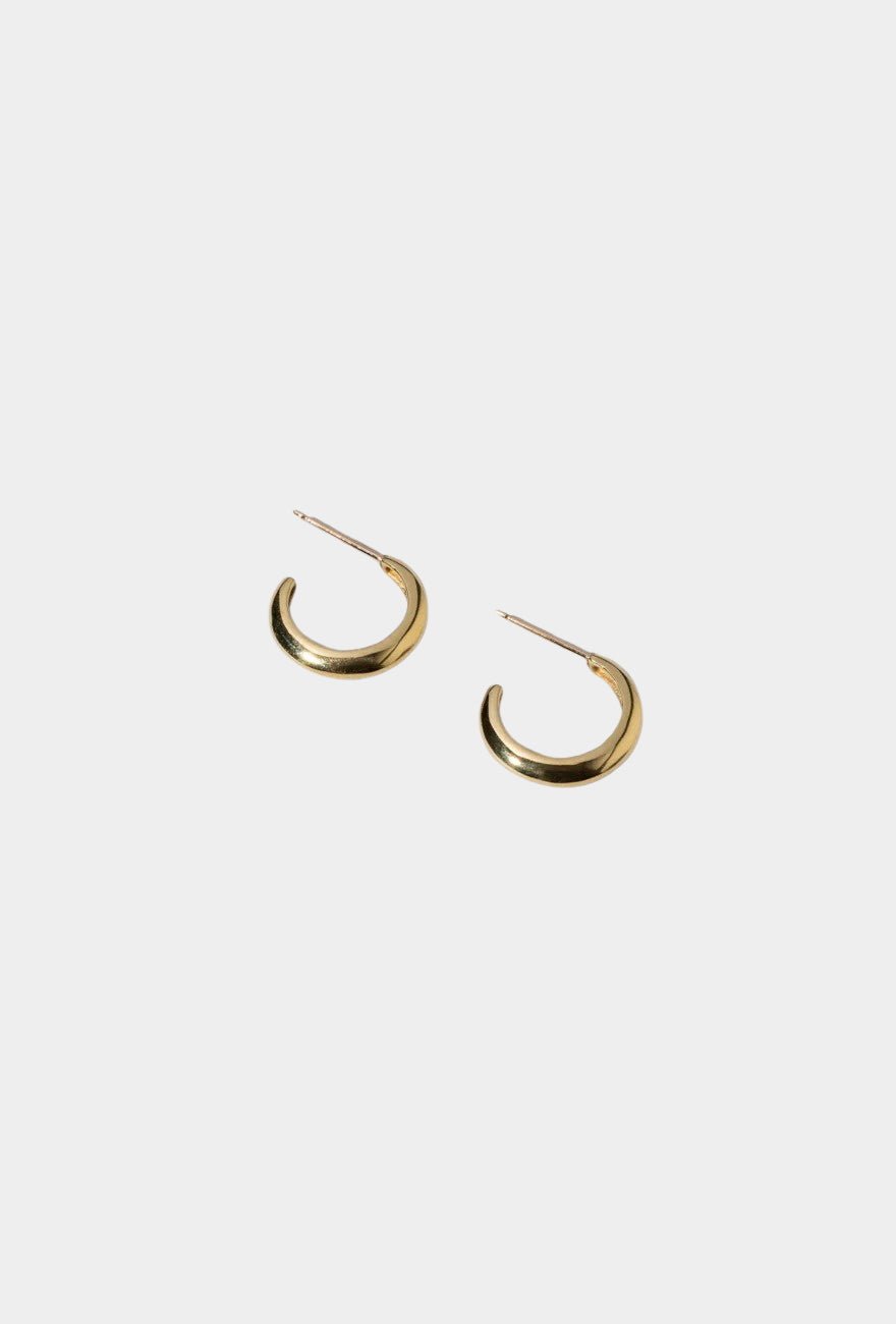 Maslo Jewelry - Medium Classic Hoops - Gold - Earrings - YUCCA, gold minimalist hoop earrings, earrings for daily style.