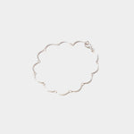 Maslo Jewelry scallop chain bracelet in sterling silver with curved links