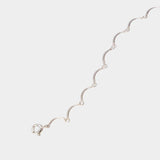 Maslo Jewelry scallop link bracelet in sterling silver close detail