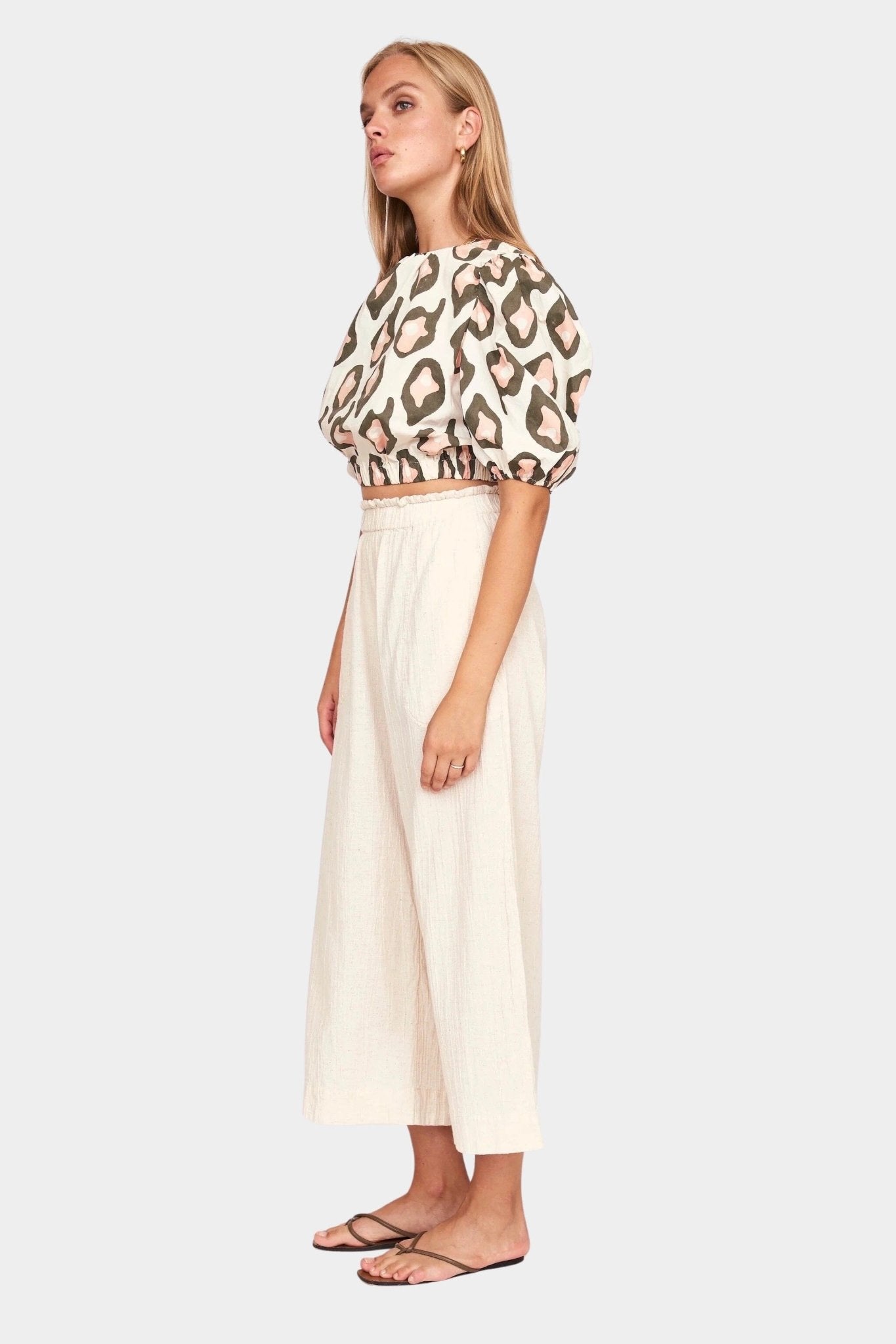 Mirth | Mirth Pant In Oatmeal - SHOP YUCCA Pants MIRTH - YUCCA, Women’s clothing store Denver, women’s Japanese clothing website, clothing boutiques near me, women’s elevated trousers.