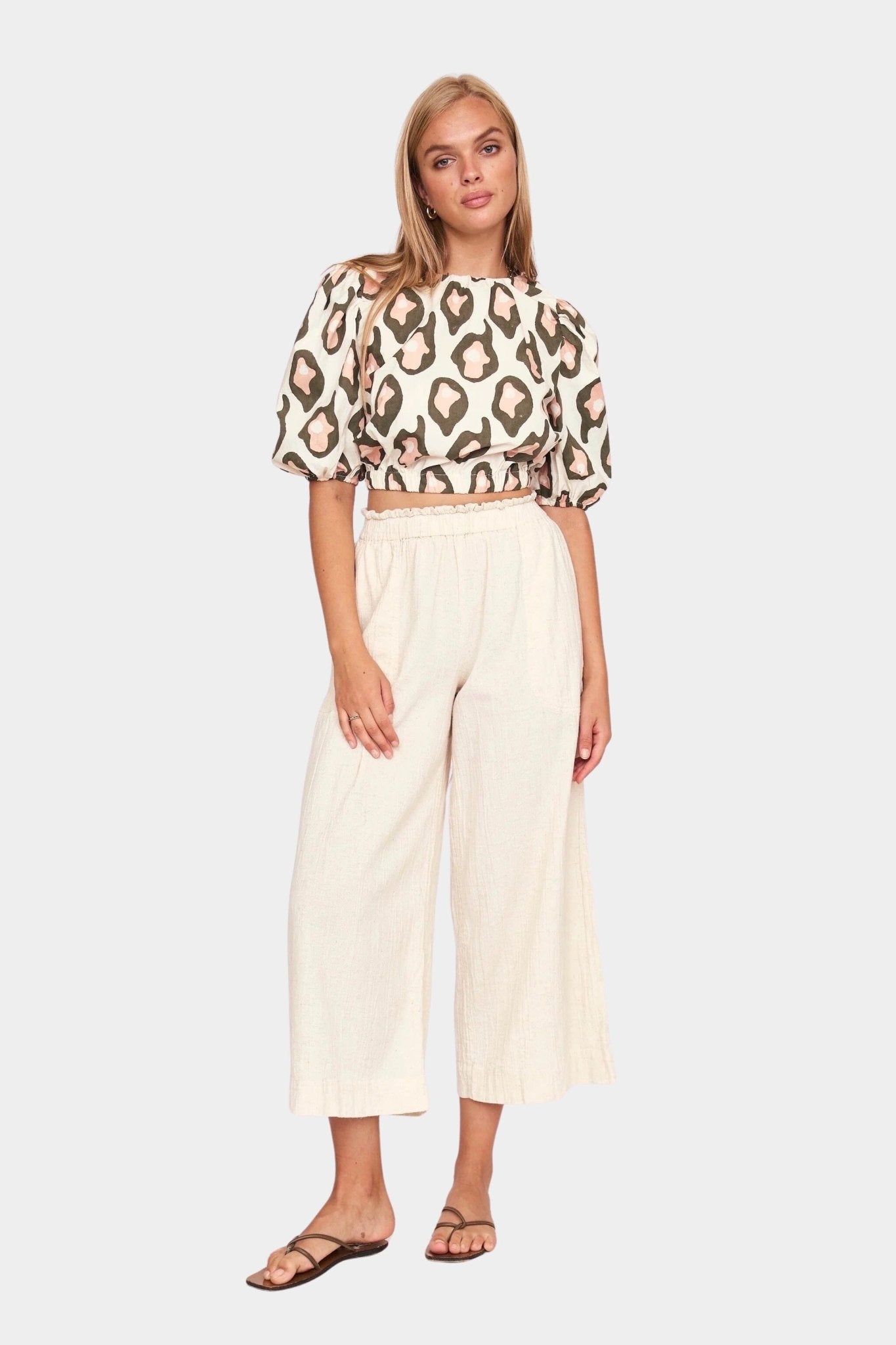 Mirth | Mirth Pant In Oatmeal - SHOP YUCCA Pants MIRTH - YUCCA, Women’s clothing store Denver, women’s Japanese clothing website, clothing boutiques near me, women’s elevated trousers.