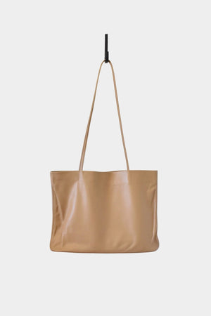 Narrow Oval Relaxed Tote, Camel | YUCCA