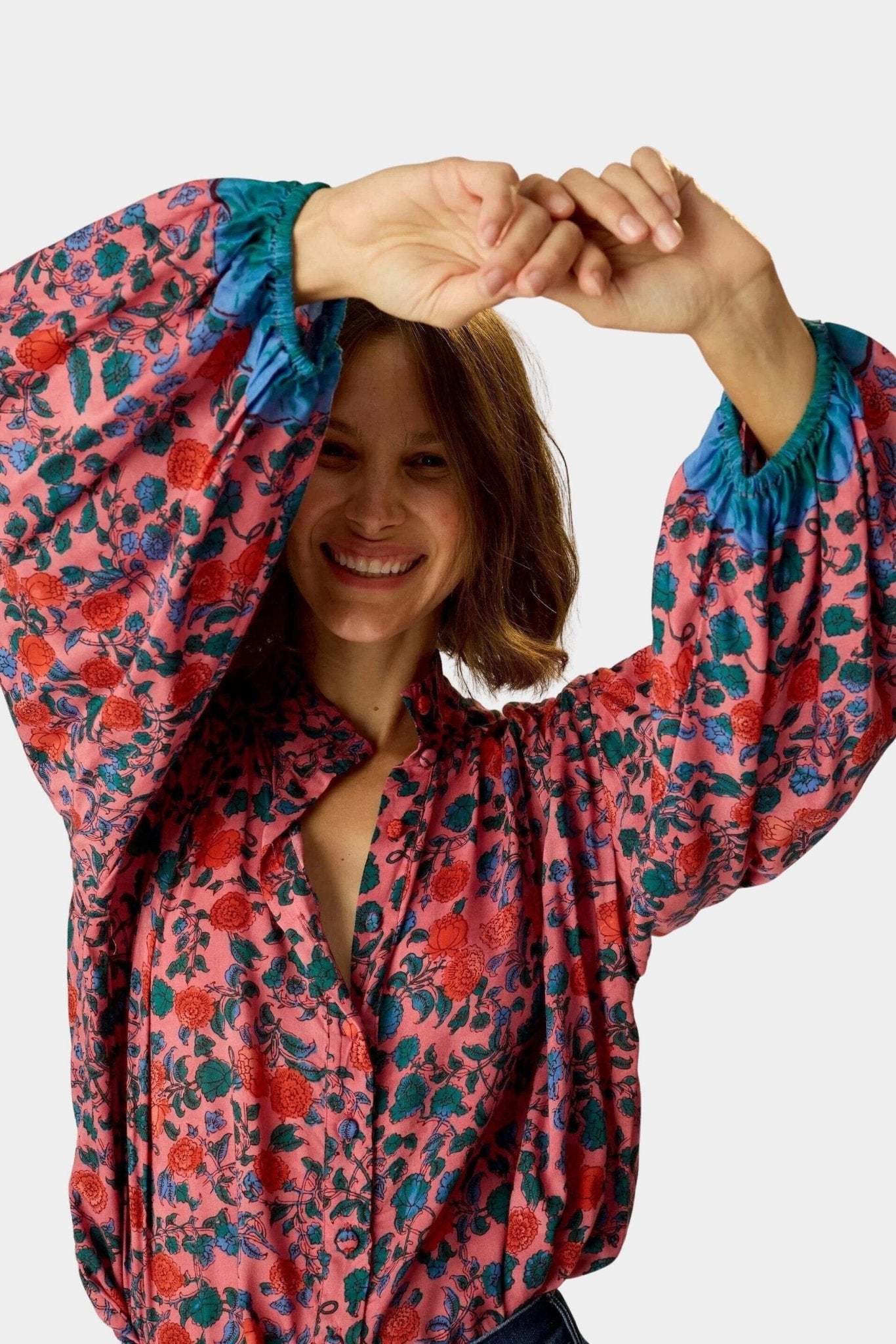 Natalie Martin | Iris Top In Rose Bandana - SHOP YUCCA Shirts & Tops NATALIE MARTIN - YUCCA, Boutiques Denver, stylish tops for women, cherry creek boutique, high quality casual tops.