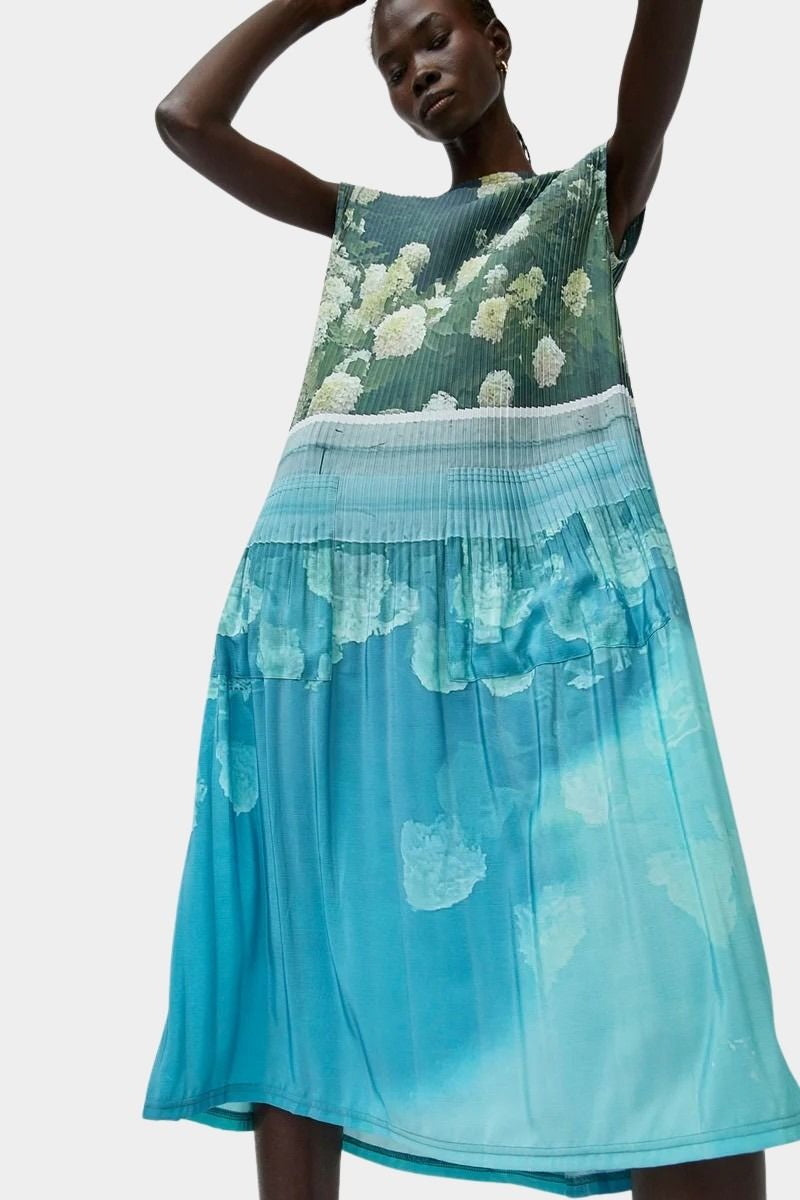 No.6 Tierney Dress in Bellport Blue sleeveless pleated midi dress with hydrangea floral print