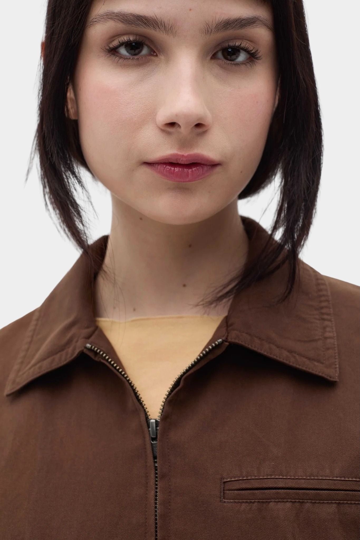 Rita Row Minos Jacket brown organic cotton zip front jacket with pointed collar close up view