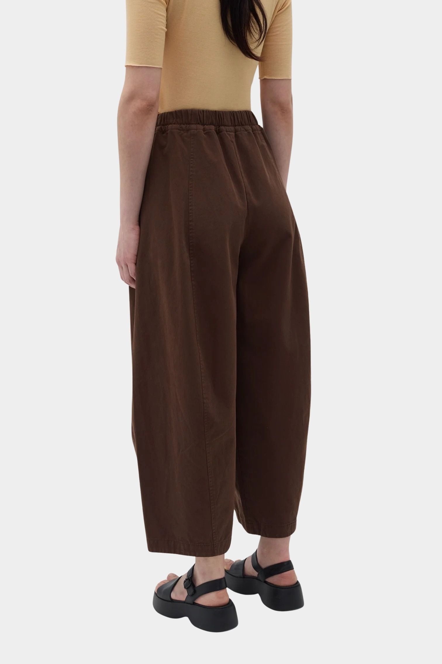 Rita Row Paradiso Pants brown barrel leg pants back three quarter view