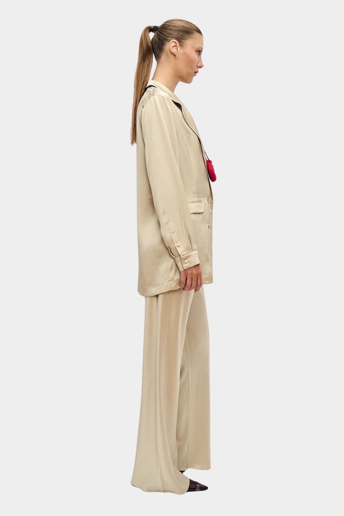 Silk Laundry relaxed silk blazer in hazelnut side view