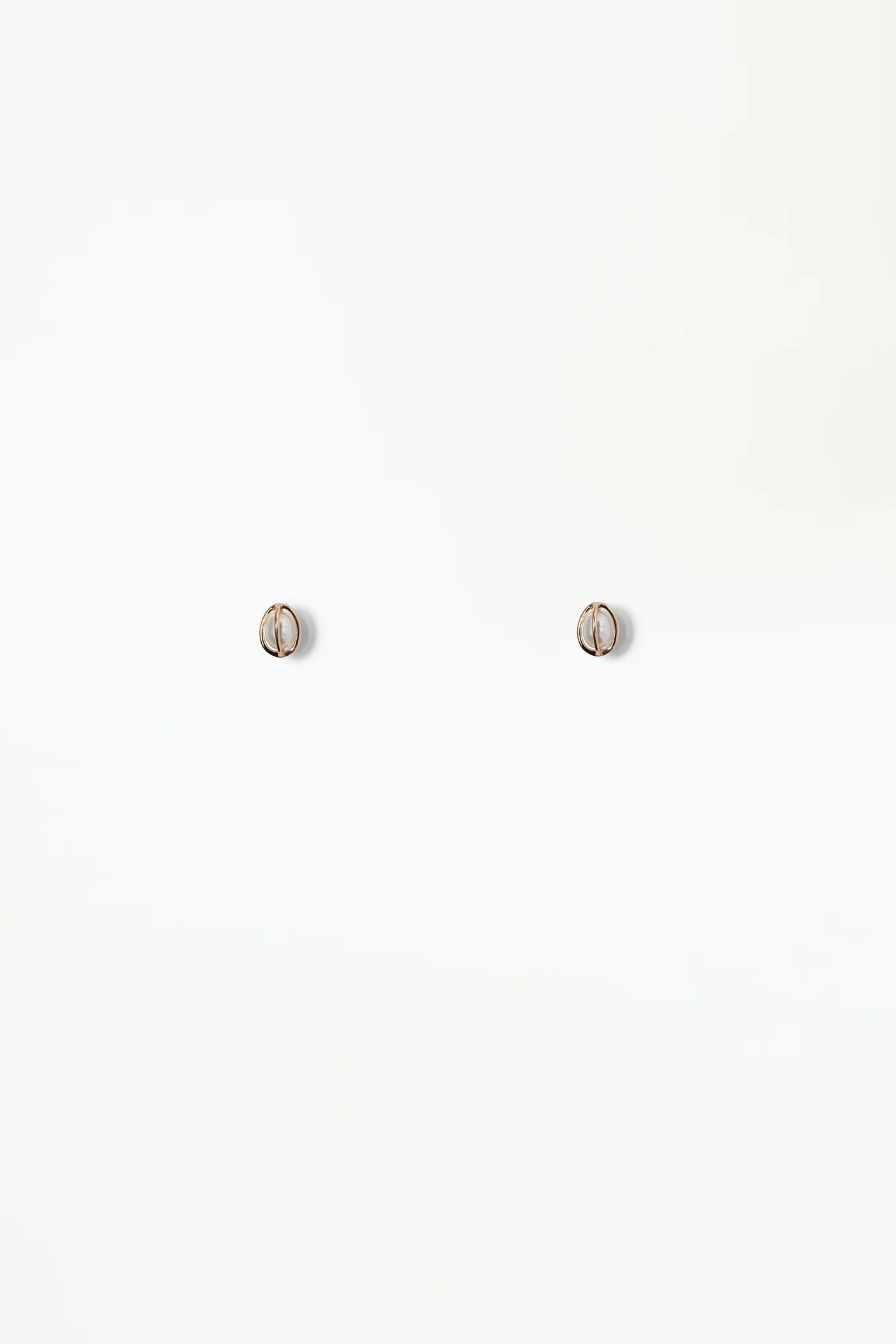 WWAKE | Caged Pearl Stud Earring - SHOP YUCCA Earrings WWAKE - YUCCA 