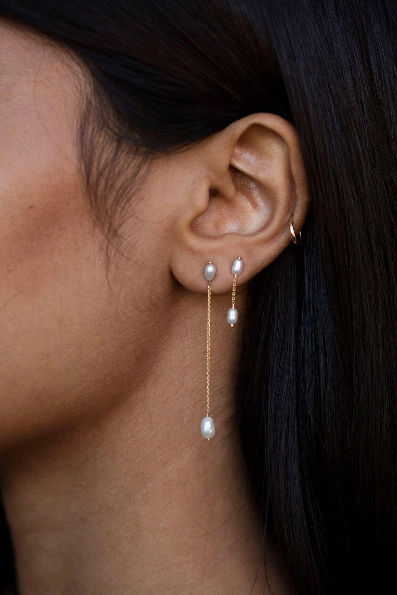 WWAKE - Short Pearl Shower Earring - Earrings - YUCCA, Artistic jewelry for women, boutique near me.