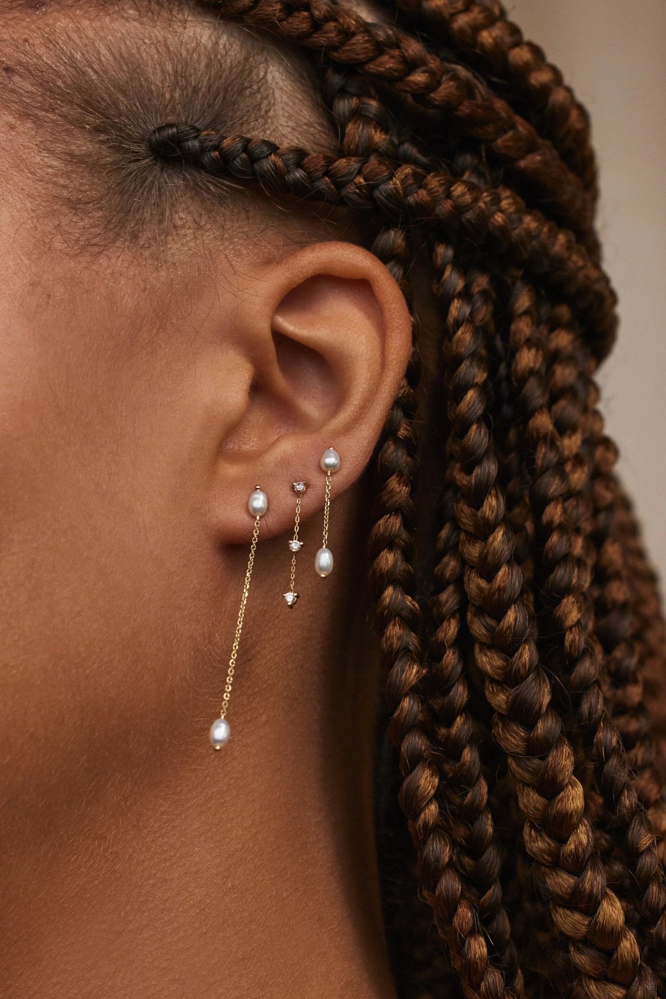WWAKE - Short Pearl Shower Earring - Earrings - YUCCA, Artistic jewelry for women, boutique near me.
