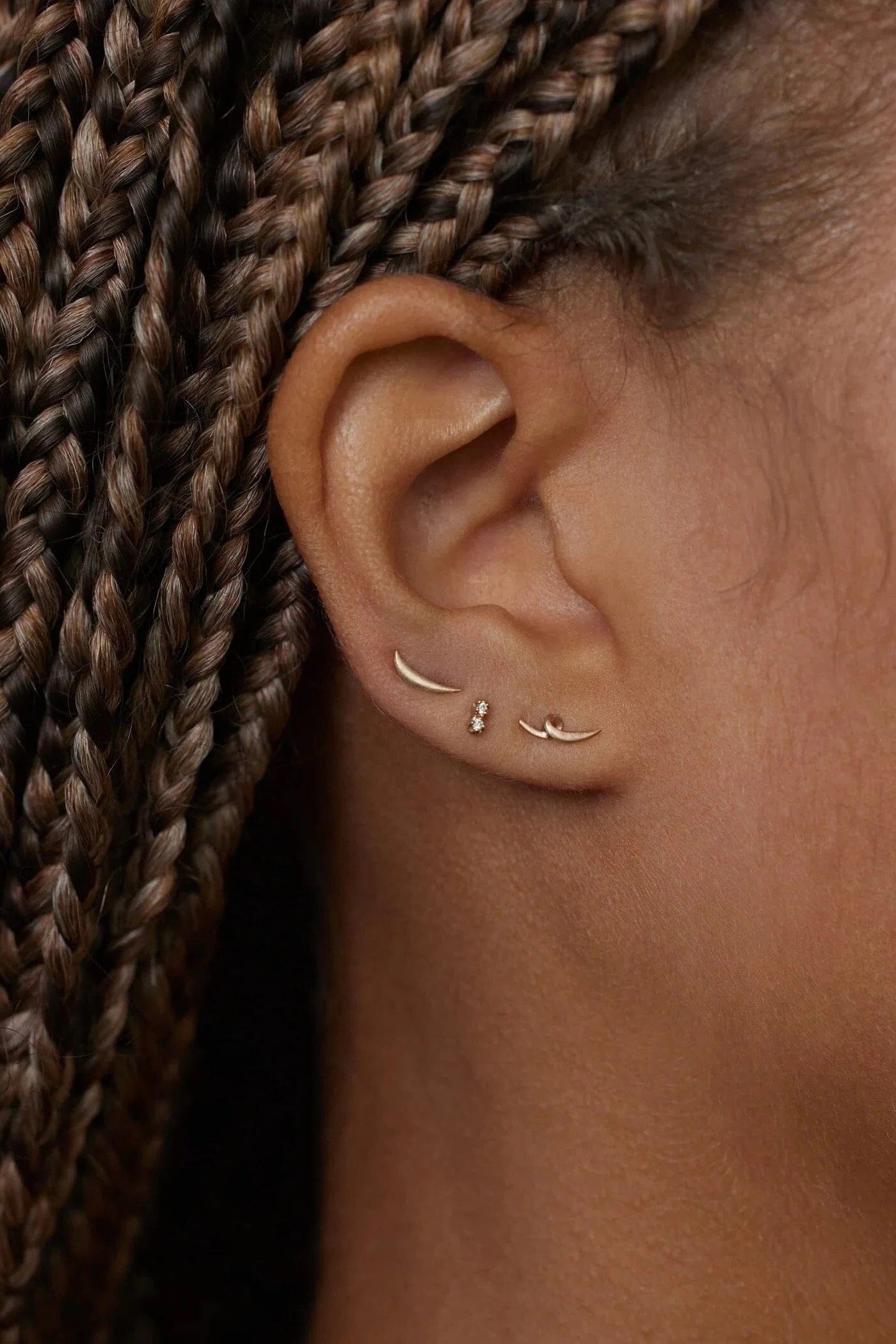 Wwake - Small Spiral Wisp Earring - Earrings - YUCCA, artistic jewelry for women, boutique stores near me.